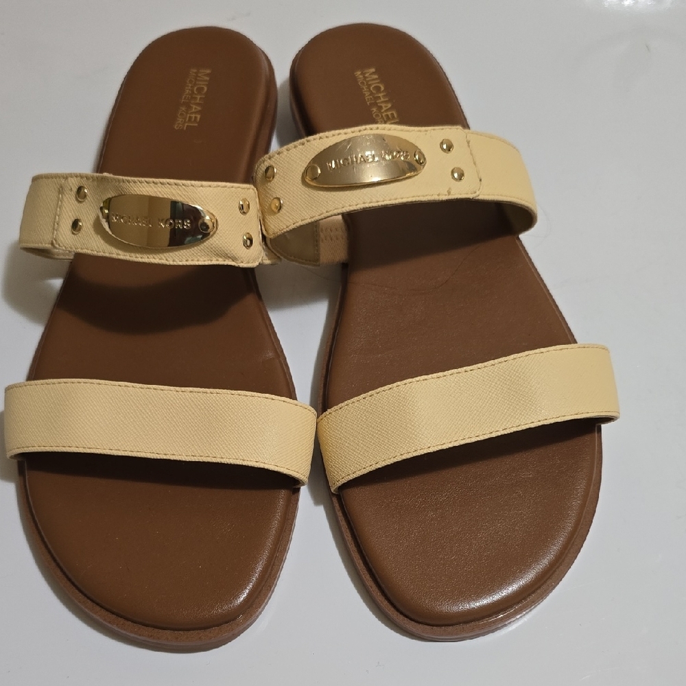 Michael Kors Tan and Brown Women's Sandals